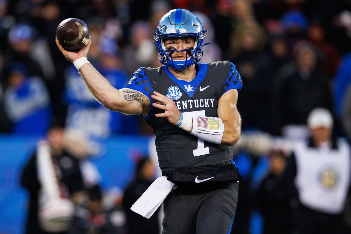 will levis kentucky wildcats quarterback qb